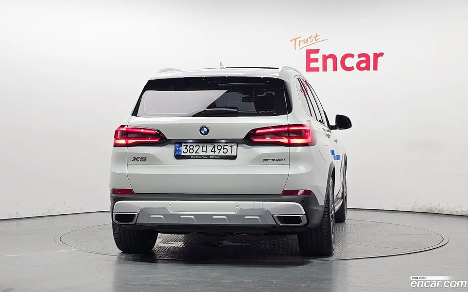 BMW X5 xDrive 40i xLine 2022 — thumbnail 4