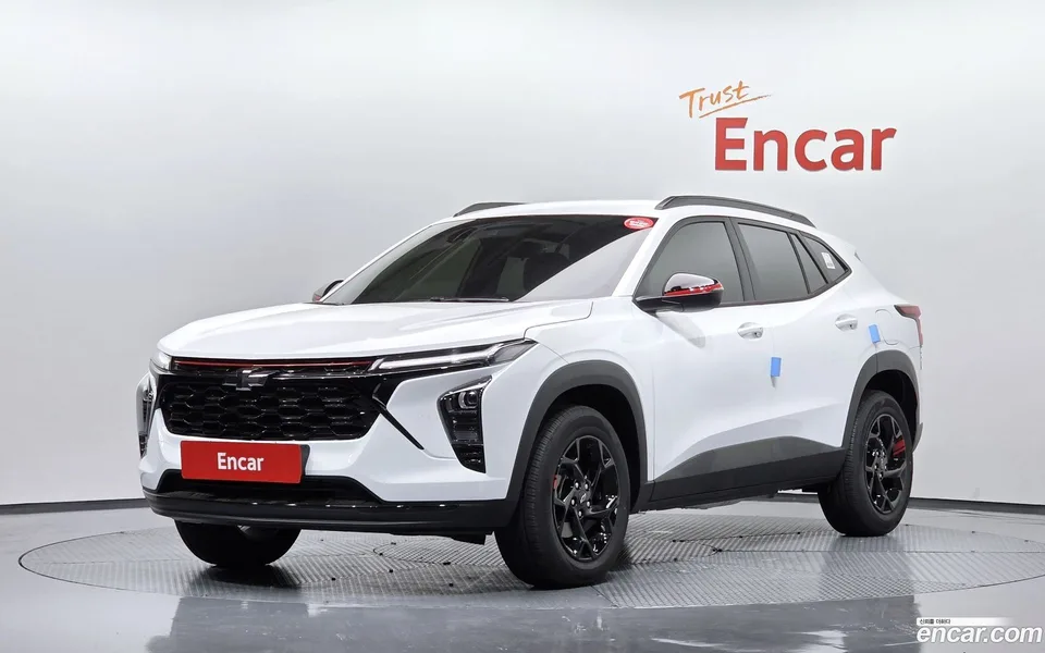Chevrolet Trax Crossover 1.2 2025 — photo 1, buy with delivery to Moscow