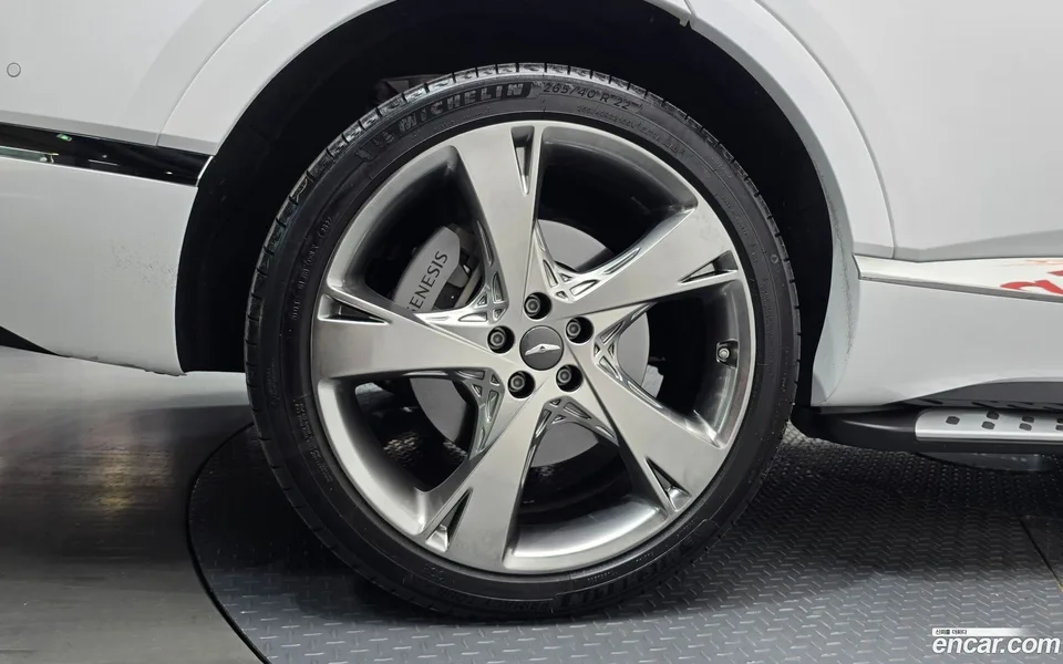 Genesis GV80 2.5T 2WD 2022 — миниатюра 2