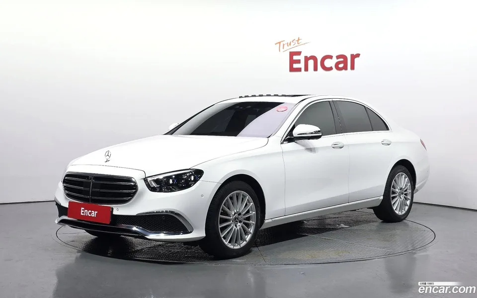 Mercedes-Benz E-Class E250 2023 — photo 1, buy with delivery to Moscow