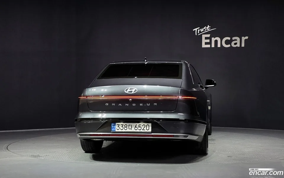 Hyundai Grandeur Hybrid 2023 — thumbnail 4