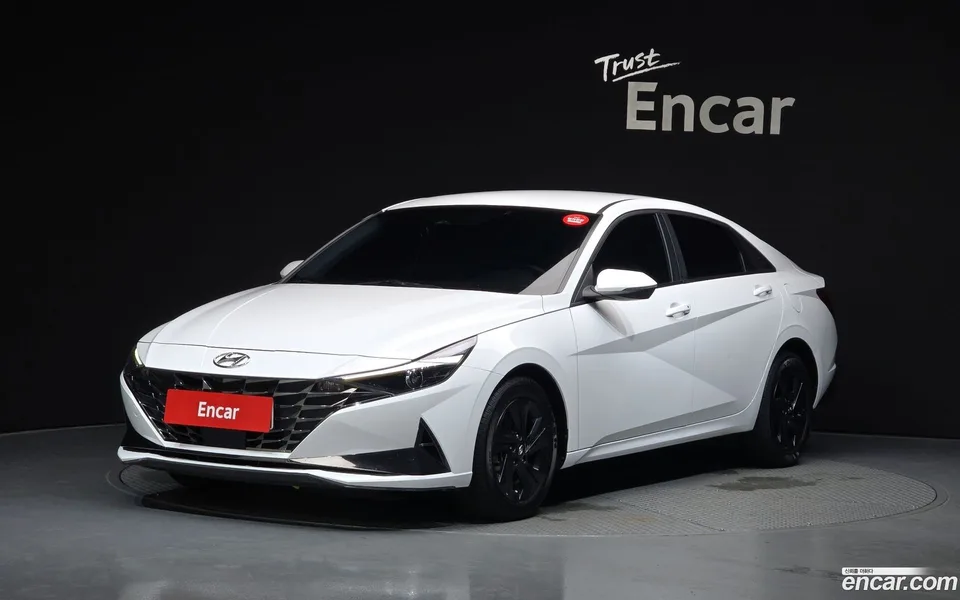Hyundai Avante 1.6 2023 — photo 1, buy with delivery to Moscow