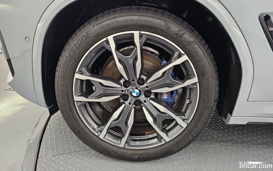 BMW X4 xDrive20d M 2025 — миниатюра 2