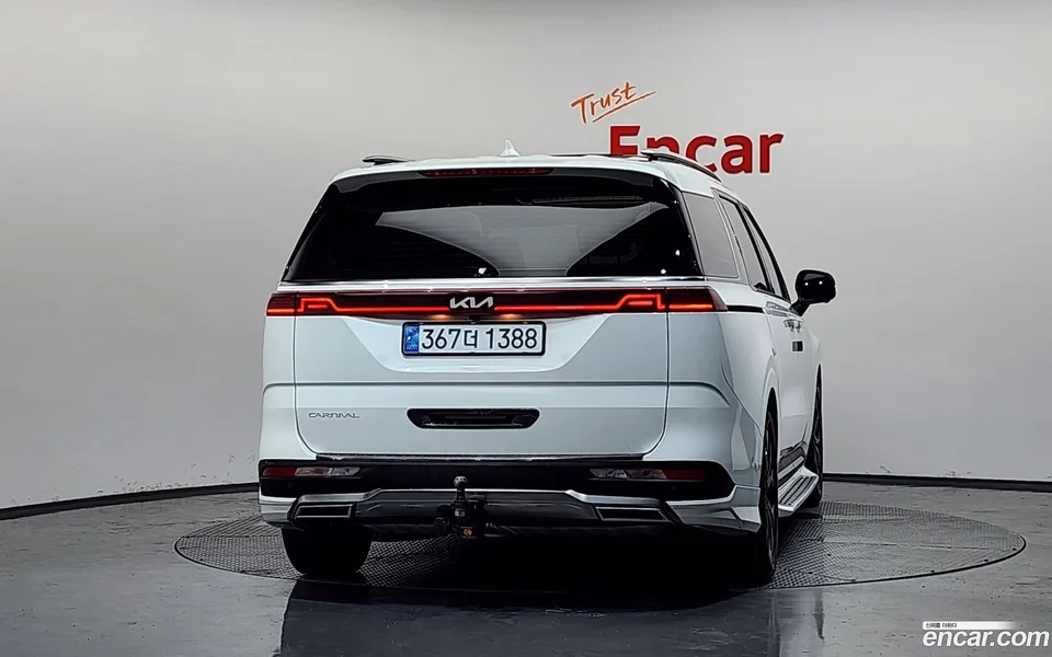 Kia Carnival 9 2023 — thumbnail 4