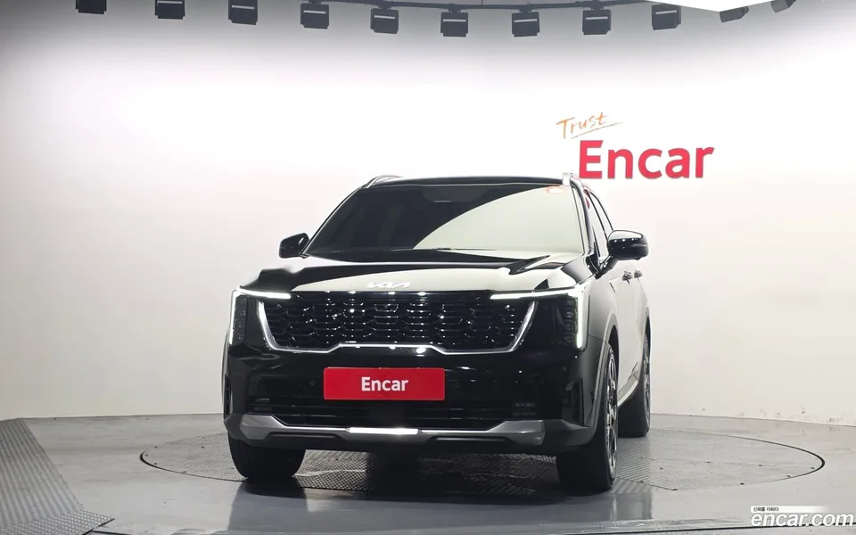 Kia Sorento 2.5T 2WD 2023 — thumbnail 3