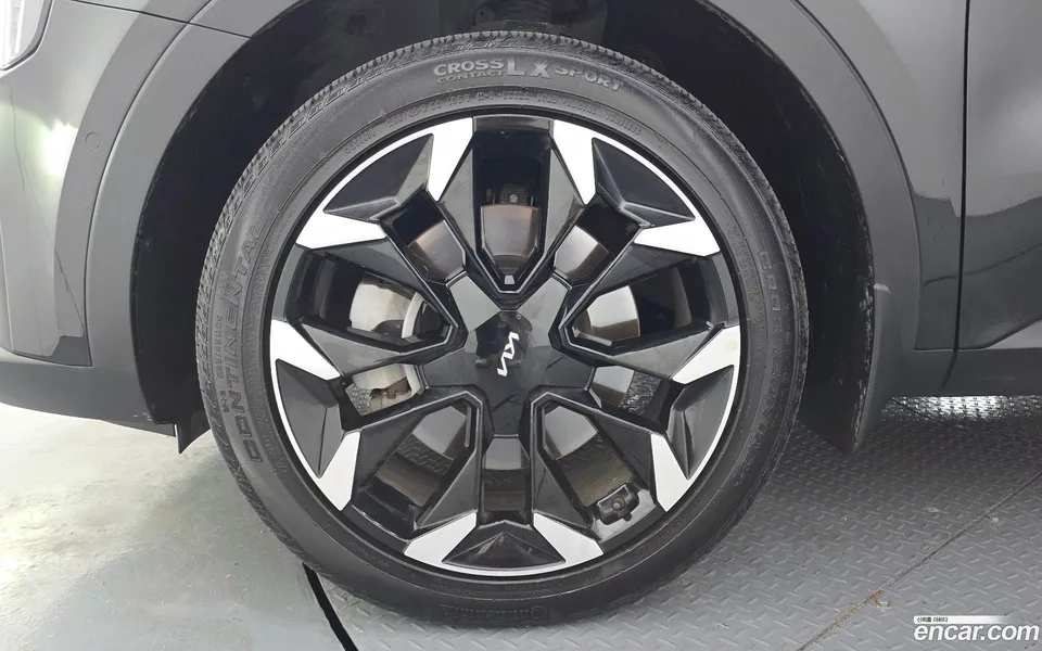 Kia Sorento 2.5T 2WD 2023 — thumbnail 5