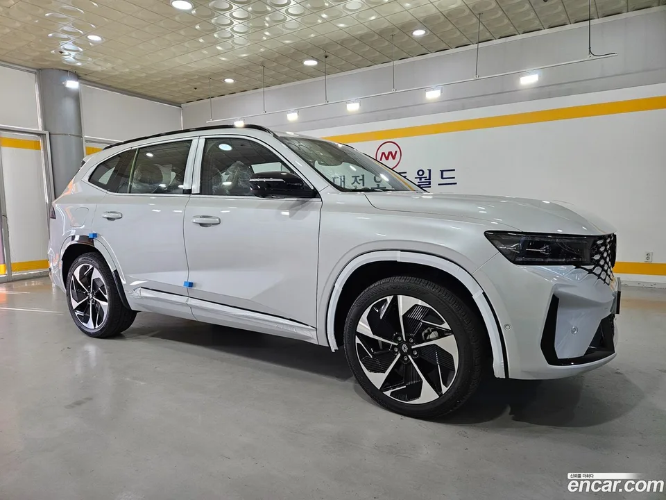 Renault Samsung Grand Koleos 1.5 E-TECH 2WD 2025 — миниатюра 4