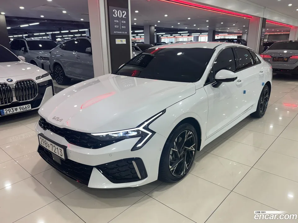Kia K5 2.0 2026 — photo 1, buy with delivery to Moscow