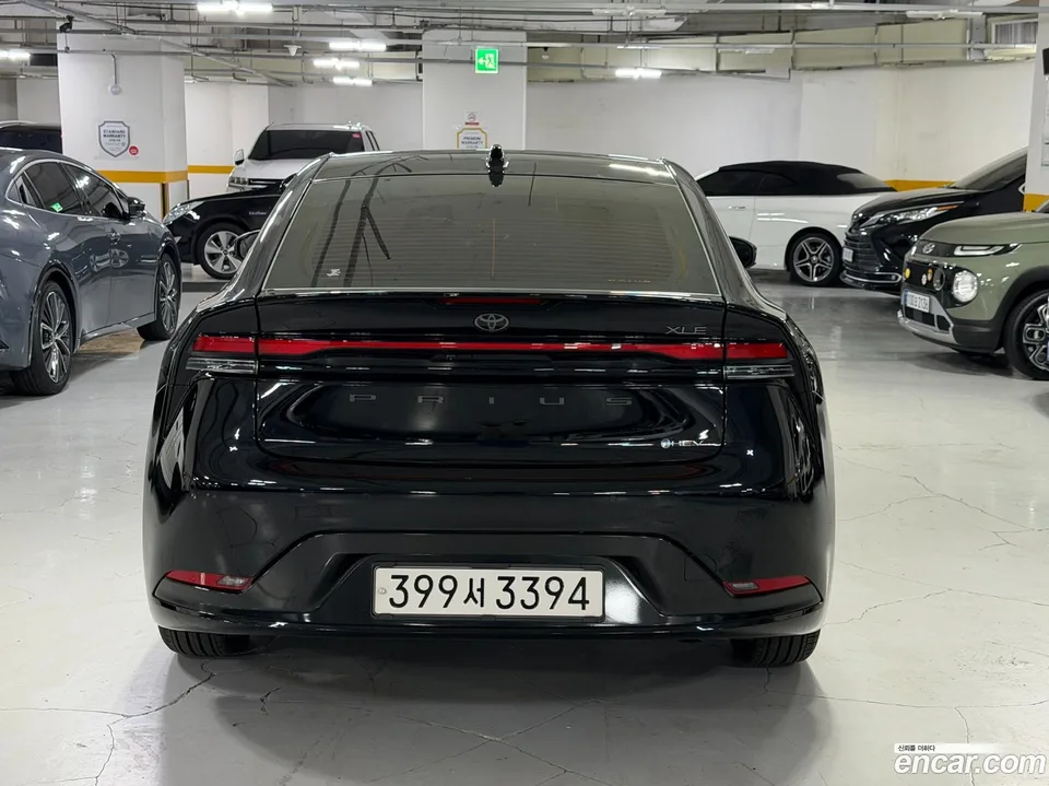 Toyota Prius 2.0 XLE 2024 — thumbnail 2