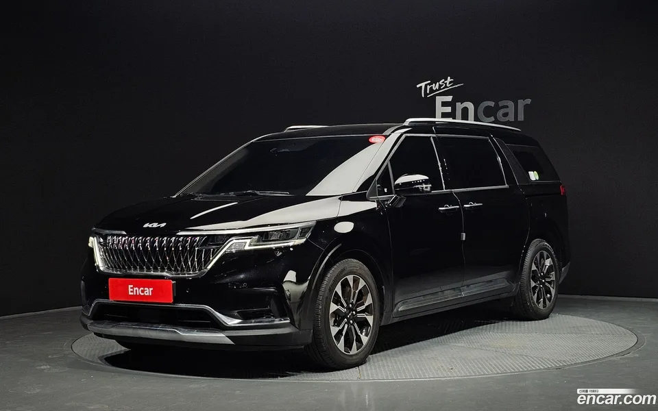 Kia Carnival 7 2022 — photo 1, buy with delivery to Moscow