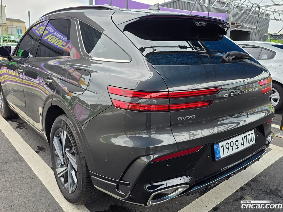 Genesis GV70 2.5T AWD 2025 — thumbnail 5