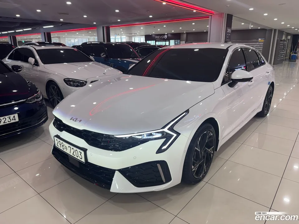 Kia K5 2.0 2026 — photo 1, buy with delivery to Moscow