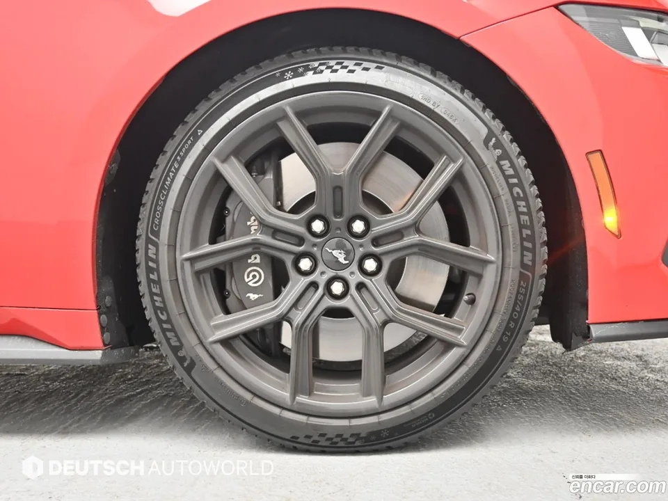 Ford Mustang 2.3 2024 — thumbnail 2