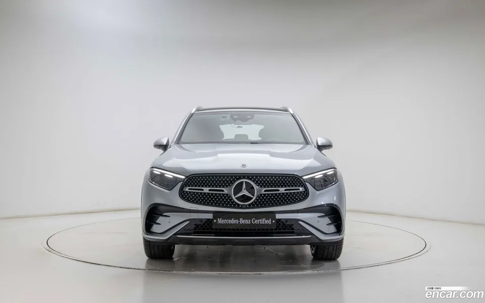 Mercedes-Benz GLC-Class GLC300 4MATIC 2025 — thumbnail 3