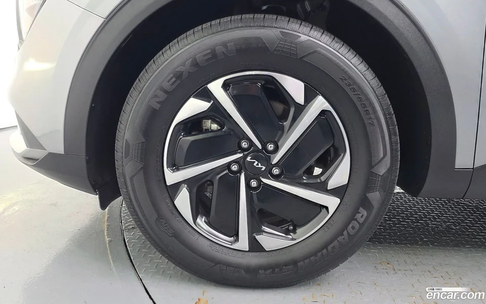 Kia Sportage Hybrid 4WD 2022 — thumbnail 2