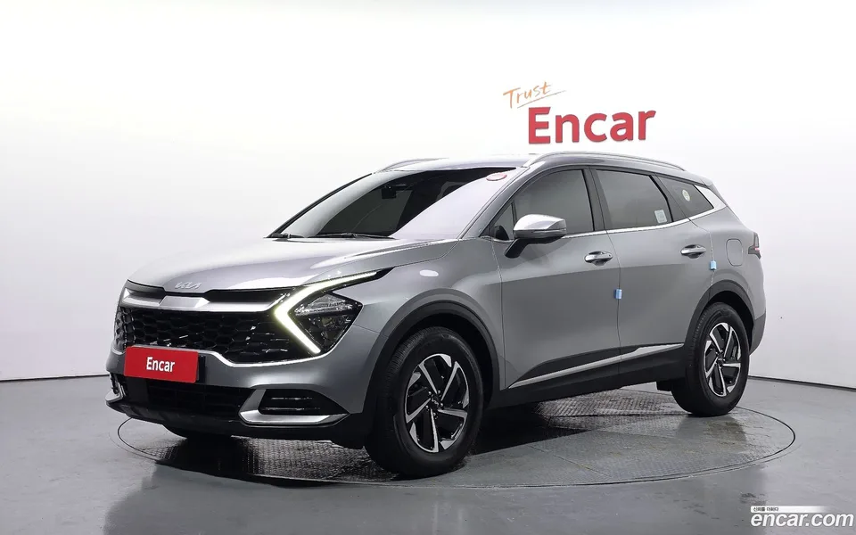 Kia Sportage Hybrid 4WD 2022 — photo 1, buy with delivery to Moscow