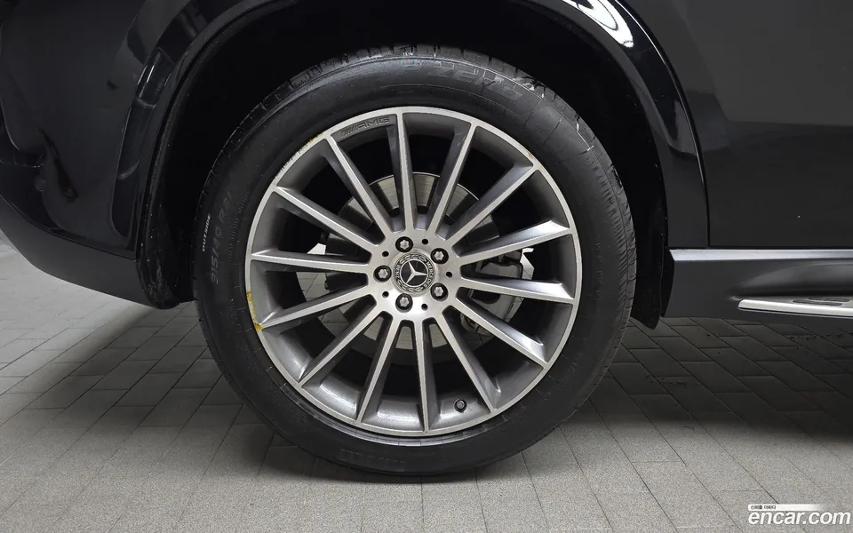 Mercedes-Benz GLE-Class GLE450 4MATIC 2025 — thumbnail 2