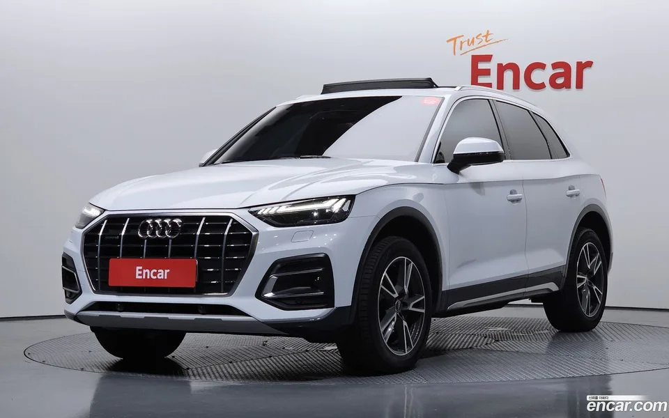 Audi Q5 40 TDI 2022 — photo 1, buy with delivery to Moscow