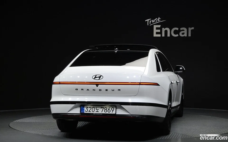 Hyundai Grandeur Hybrid 2026 — thumbnail 4