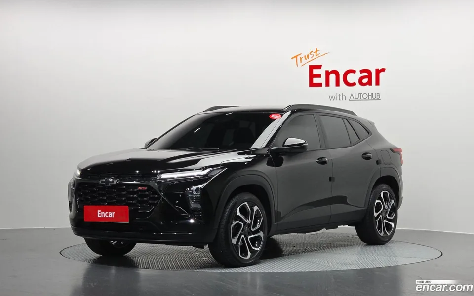 Chevrolet Trax Crossover 1.2 RS 2023 — photo 1, buy with delivery to Moscow