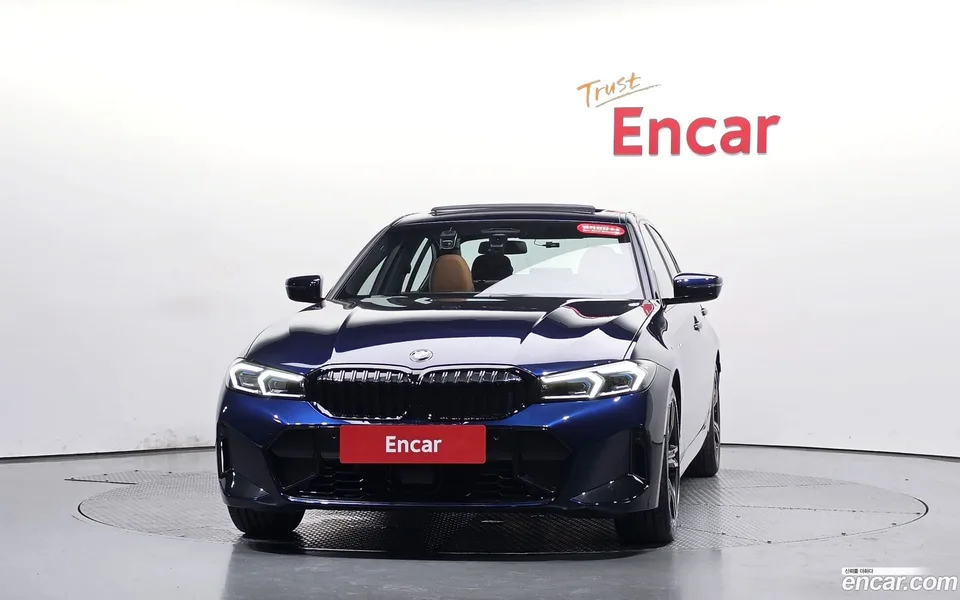 BMW 3 Series 320i M 2025 — thumbnail 3