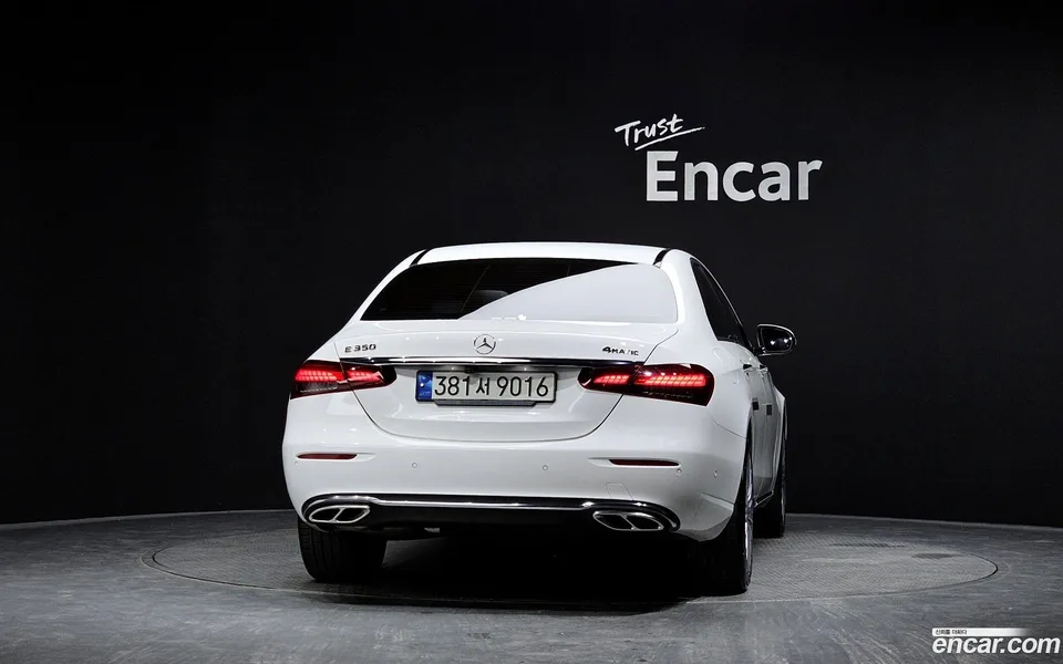 Mercedes-Benz E-Class E250 2022 — thumbnail 4