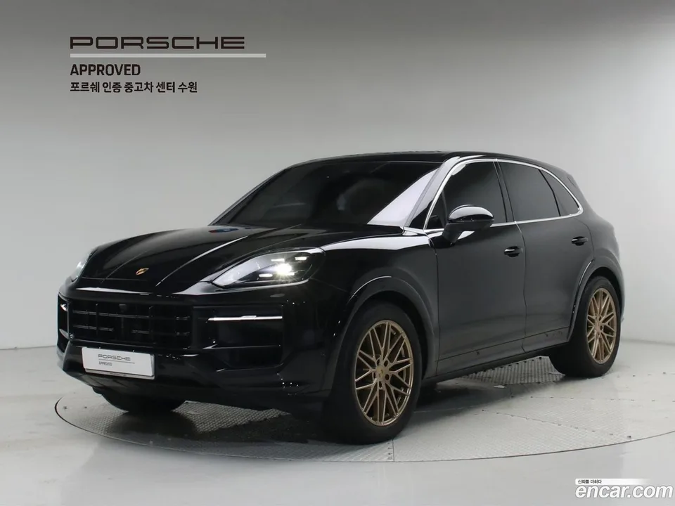 Porsche Cayenne 3.0 2025 — photo 1, buy with delivery to Moscow