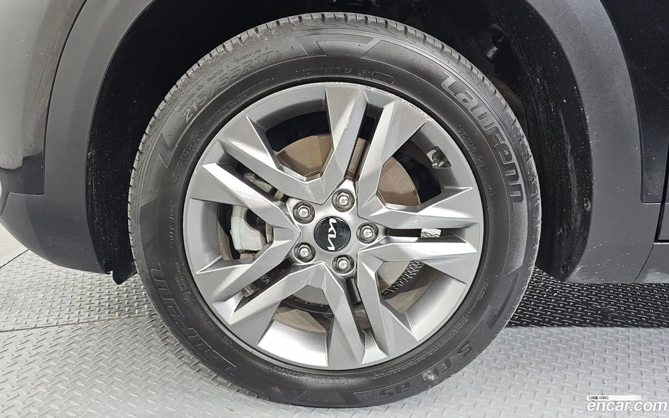 Kia Seltos 1.6 2WD 2022 — thumbnail 2