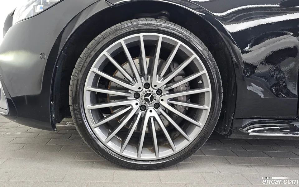 Mercedes-Benz S-Class S500L 4MATIC 2025 — thumbnail 2