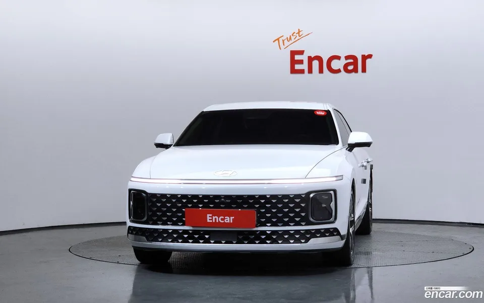 Hyundai Grandeur 2.5 2WD 2023 — thumbnail 3
