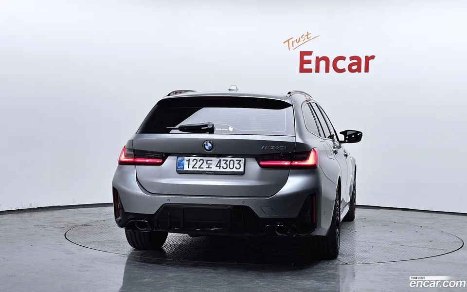 BMW 3 Series M340i xDrive 2025 — thumbnail 4