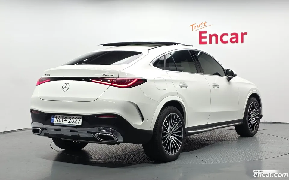 Mercedes-Benz GLC-Class GLC300 4MATIC 2024 — thumbnail 2