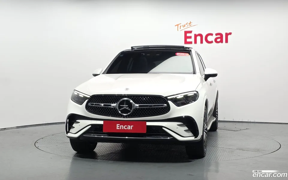 Mercedes-Benz GLC-Class GLC300 4MATIC 2024 — thumbnail 3