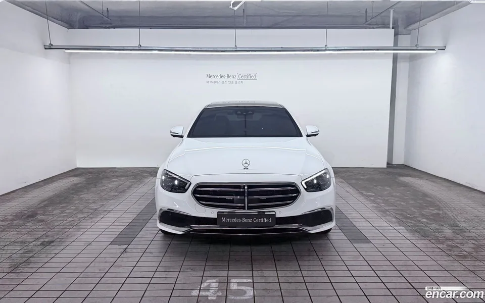 Mercedes-Benz E-Class E450 4MATIC 2023 — thumbnail 3