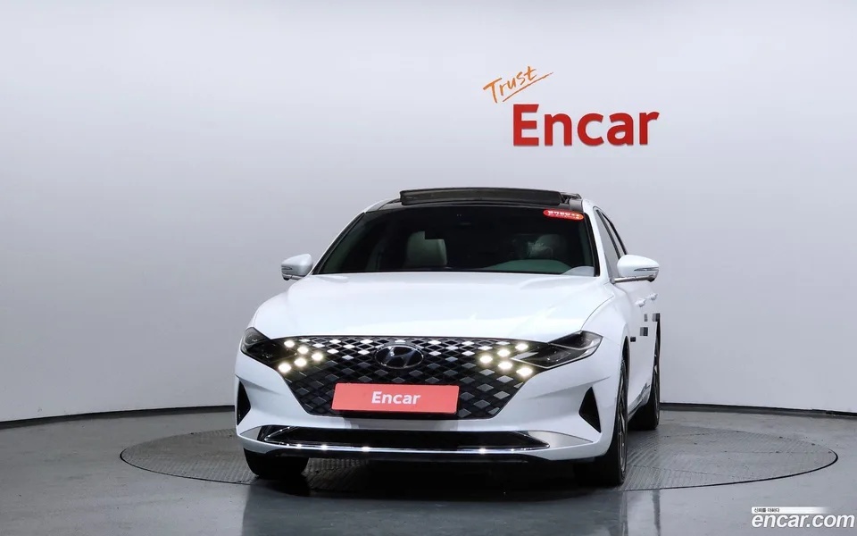 Hyundai Grandeur IG Hybrid 2022 — thumbnail 3