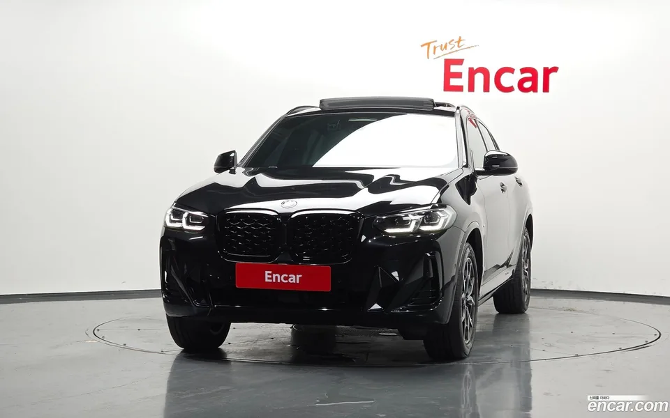 BMW X4 xDrive20i M 2022 — thumbnail 3