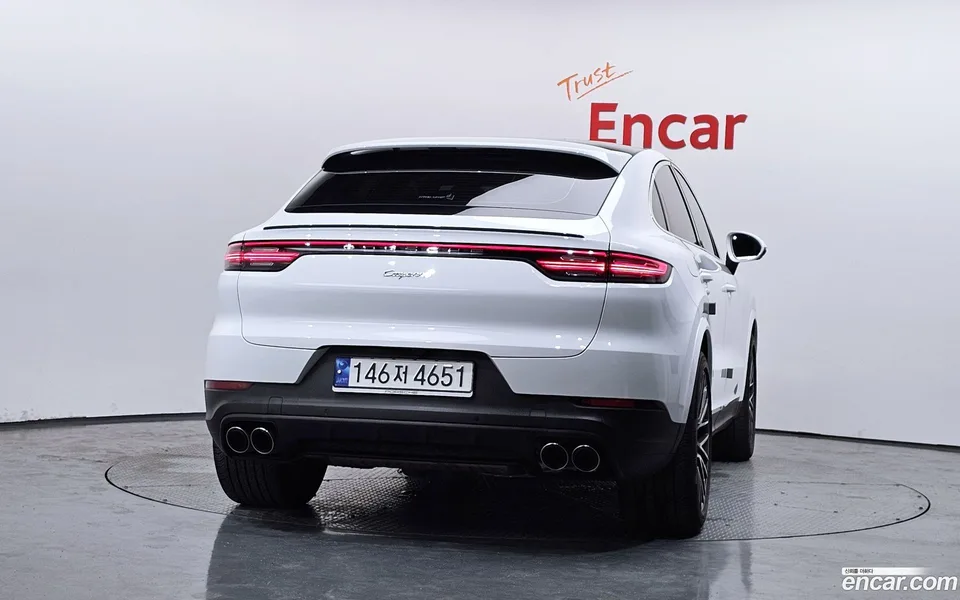 Porsche Cayenne 3.0 2023 — thumbnail 4