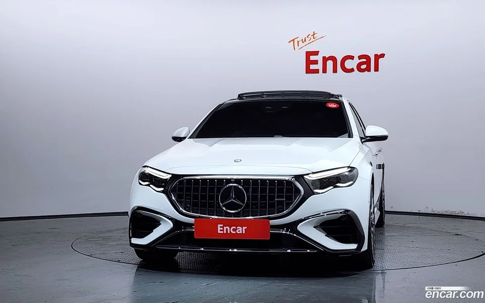 Mercedes-Benz E-Class AMG E53e 4MATIC+ 2025 — thumbnail 3