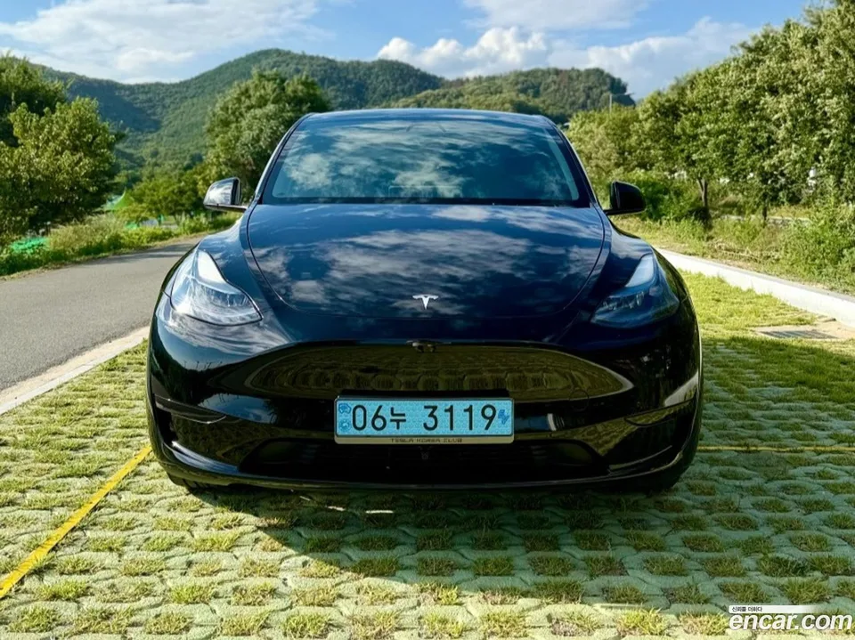 Tesla Model Y RWD 2023 — thumbnail 5