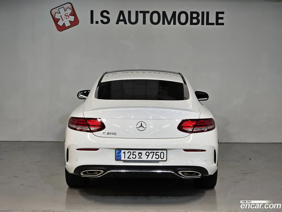 Mercedes-Benz C-Class C200 2023 — thumbnail 3