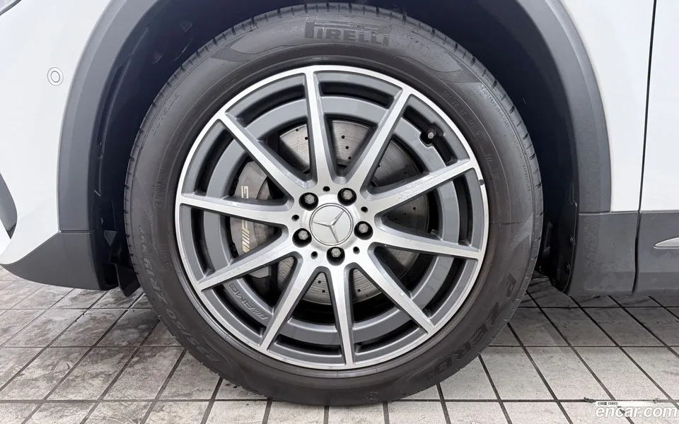 Mercedes-Benz GLA-Class GLA45 AMG 4MATIC+ 2022 — thumbnail 5