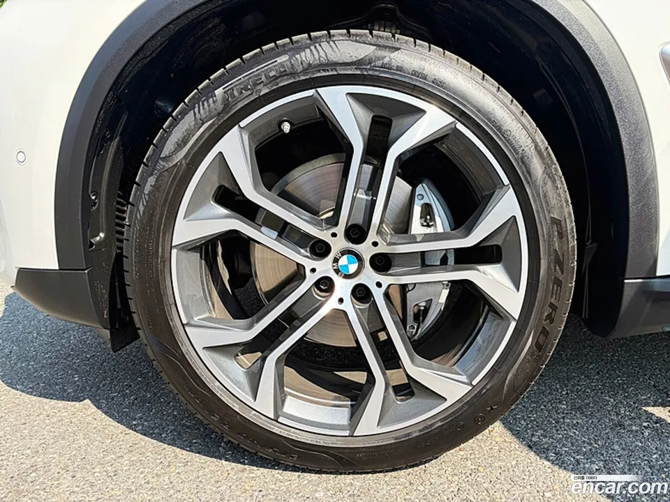 BMW X5 xDrive 40i xLine 2025 — thumbnail 2