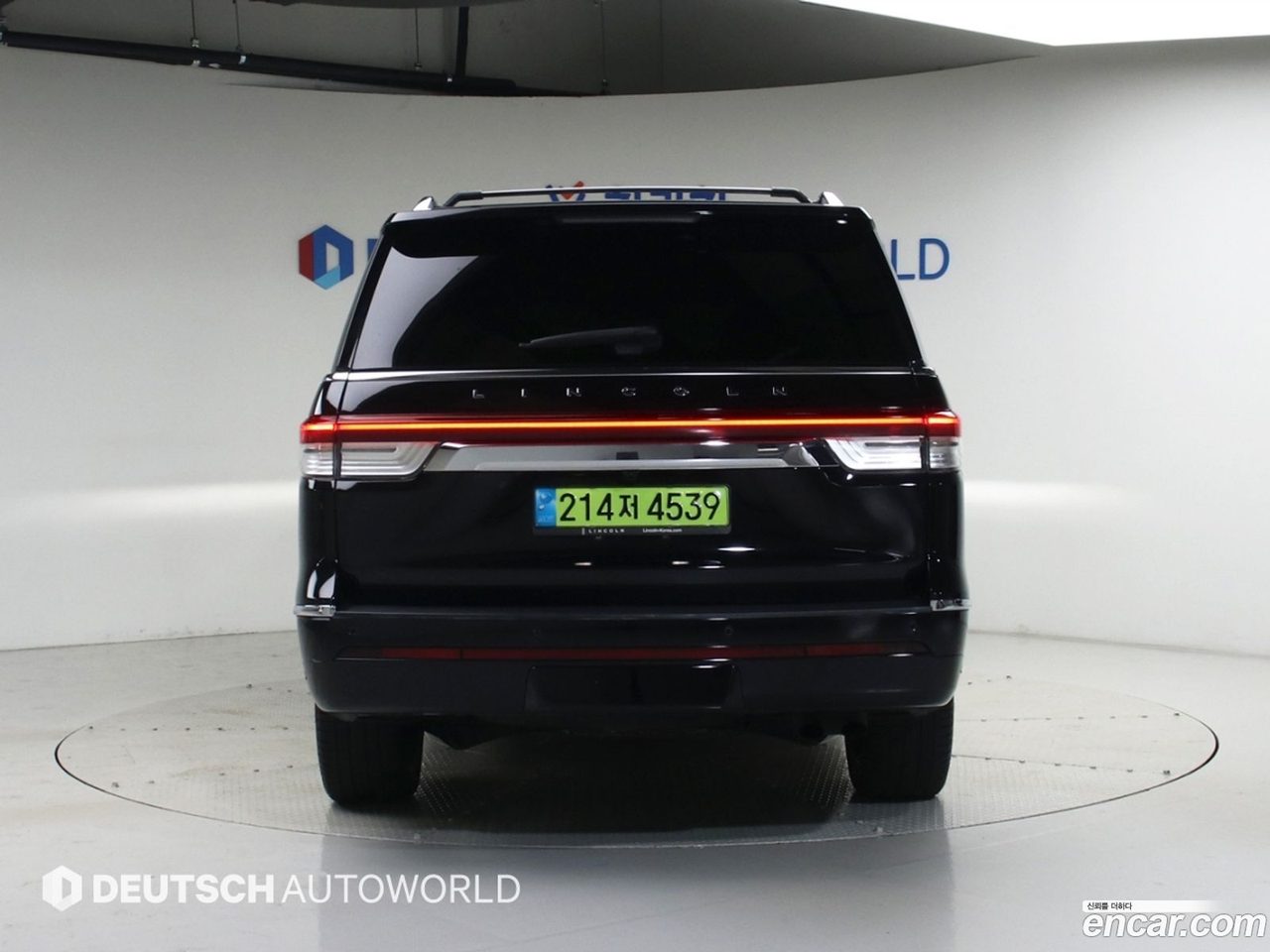 Lincoln Navigator 2023 — 4