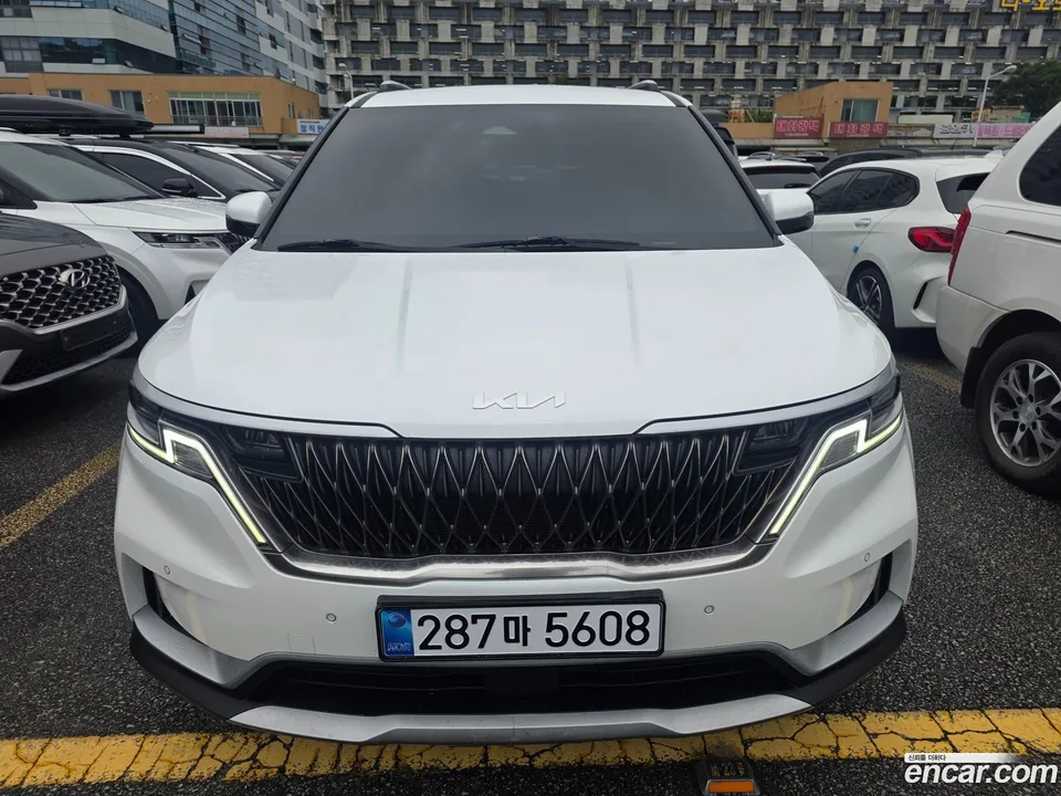 Kia Carnival 9 2022 — thumbnail 3