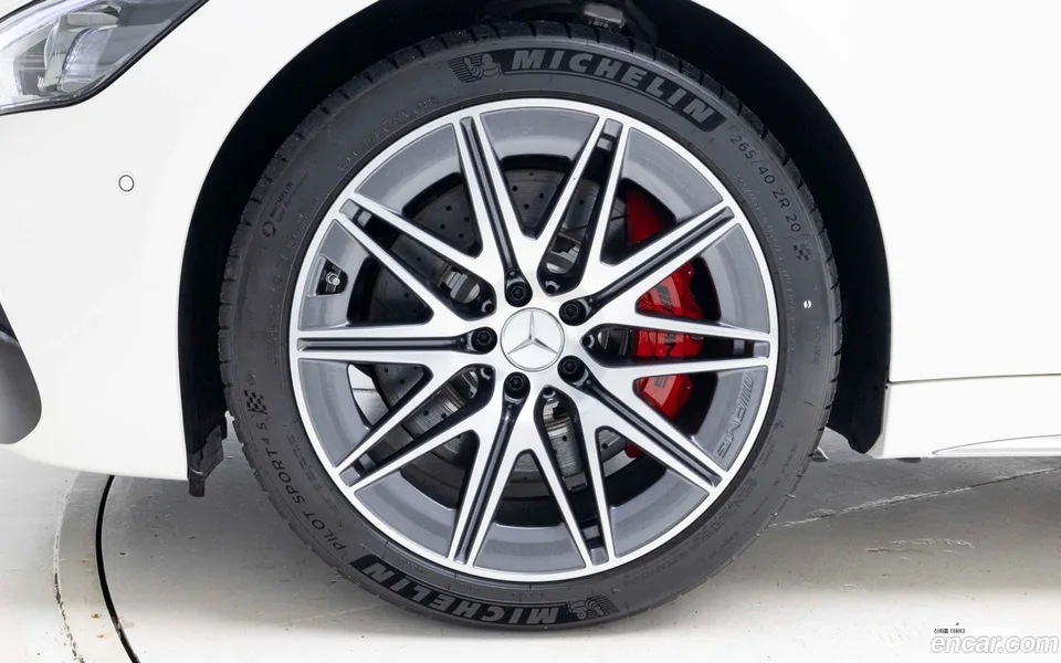 Mercedes-Benz AMG GT 4 43 4MATIC+ 2025 — thumbnail 5