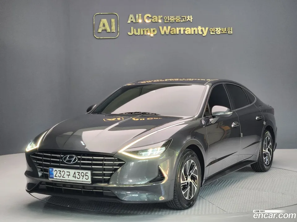 Hyundai Sonata Hybrid 2022 — photo 1, buy with delivery to Moscow