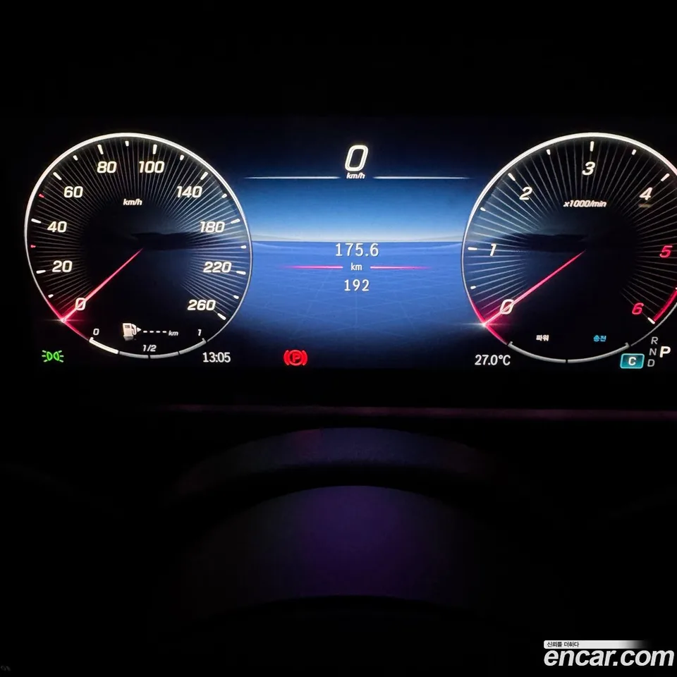 Mercedes-Benz G-Class G450d 2026 — thumbnail 2