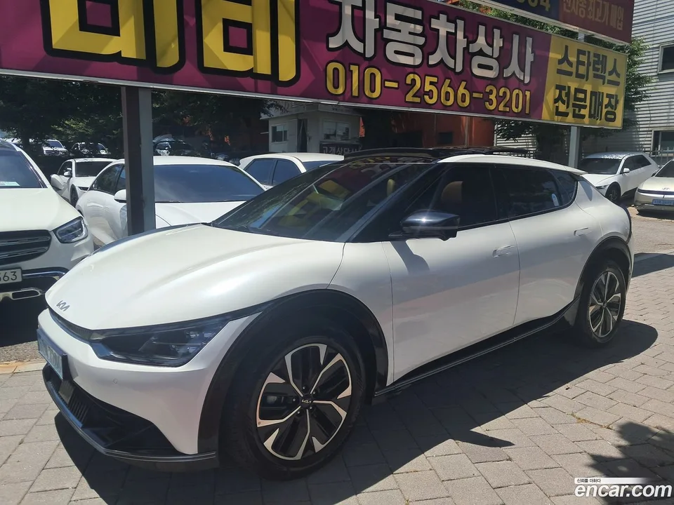 Kia EV6 2024 — photo 1, buy with delivery to Moscow