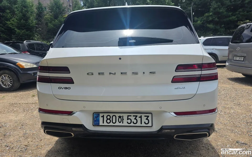 Genesis GV80 2.5T AWD 2023 — thumbnail 2