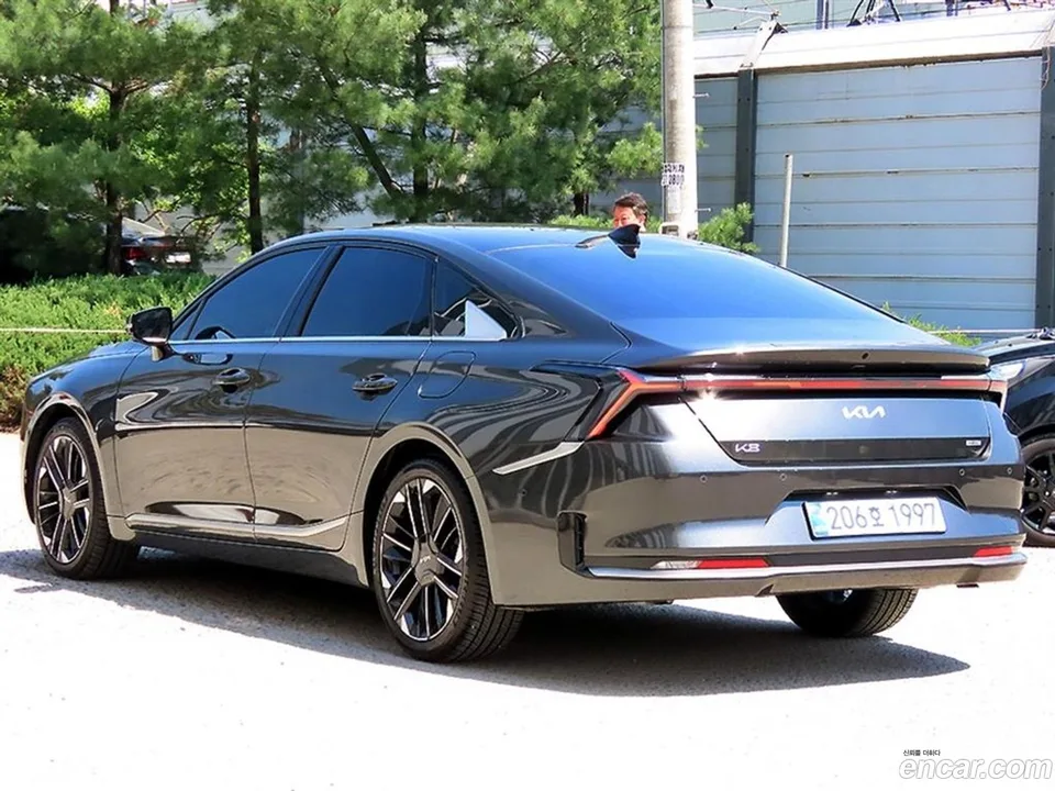 Kia K8 Hybrid 2025 — миниатюра 3